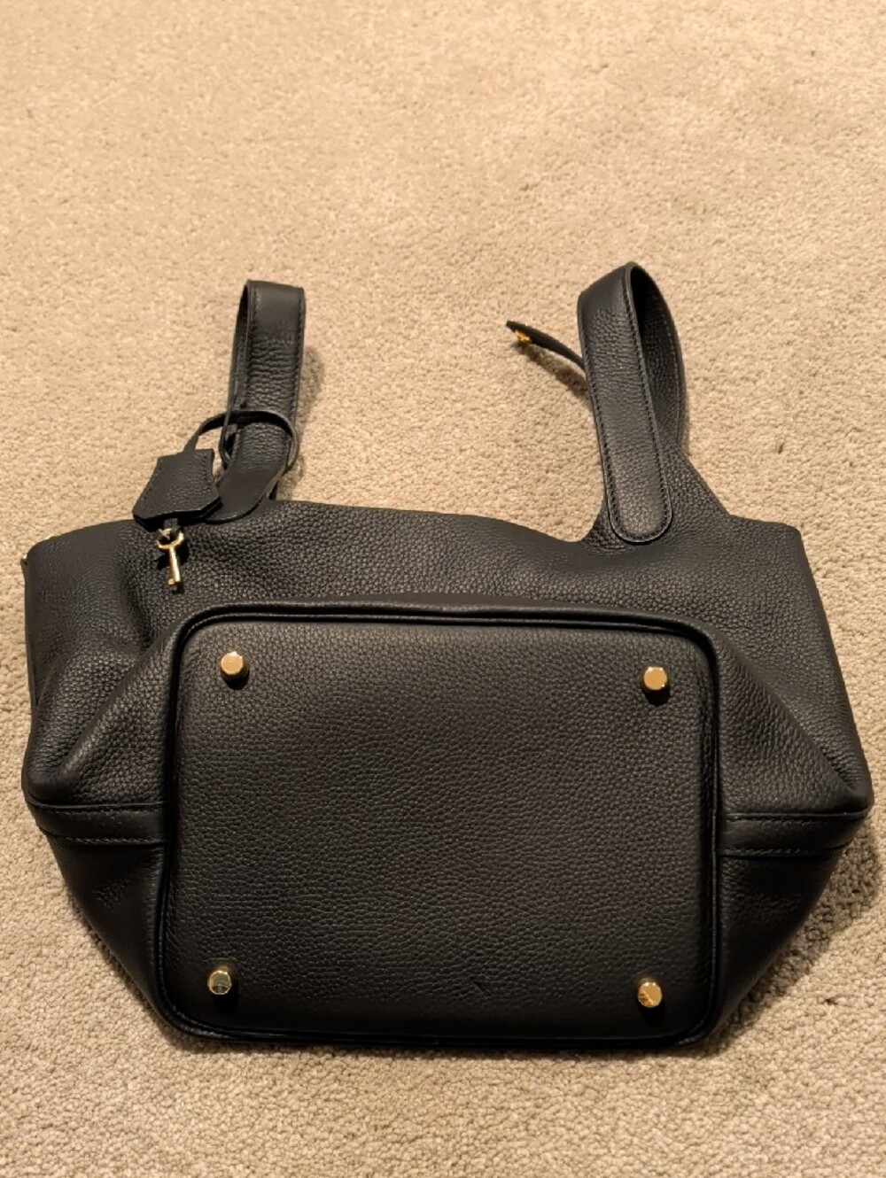 Real Genuine Leather Structured Bucket Bag Padlock Key Charm Black - Picture 7 of 8